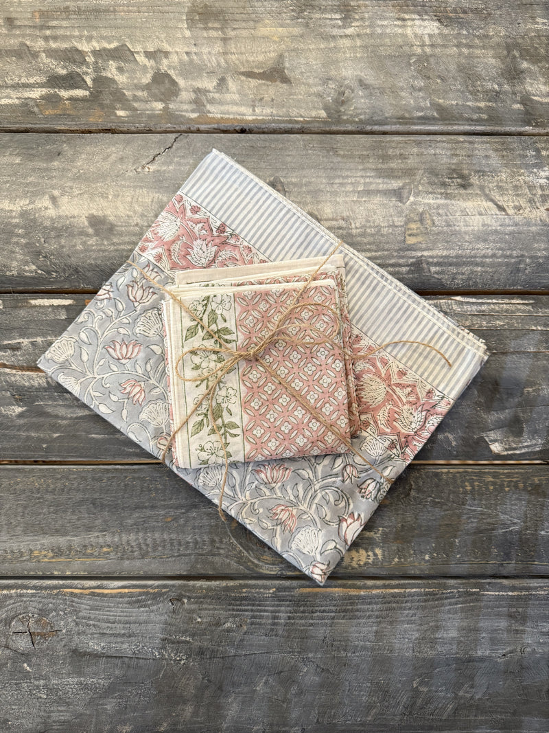 #2 Table Cloth & Napkin Set 