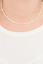 Ditsy Daisy Necklace