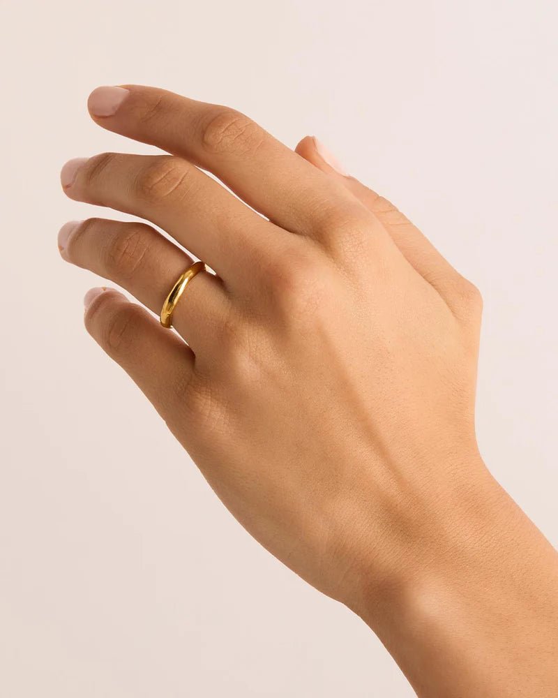 Lover Medium Ring