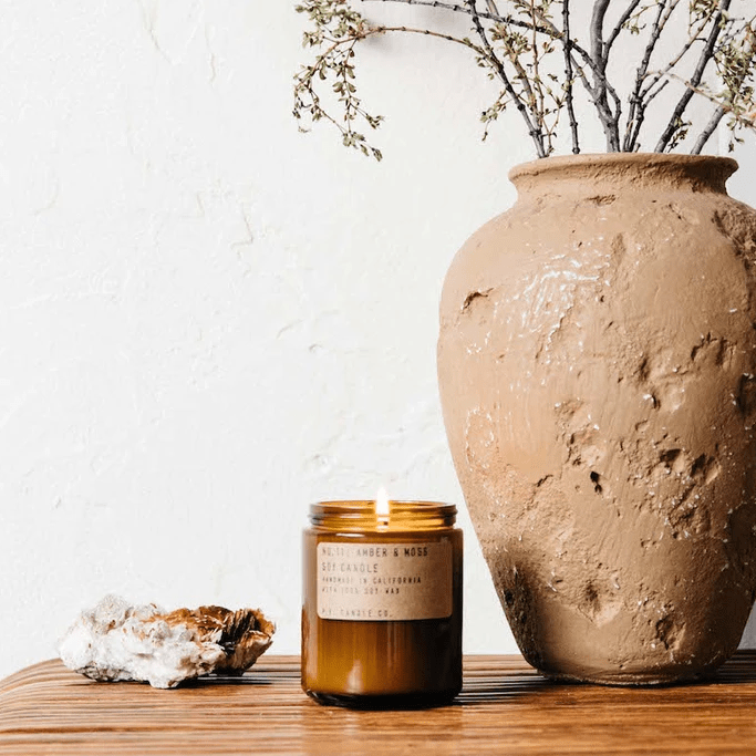 NO.11: AMBER & MOSS SOY CANDLE